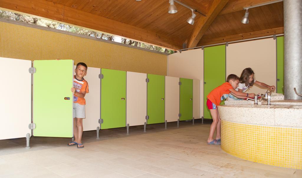 Le Esperidi Camping Ecoresort 마리나디비보나 외부 사진