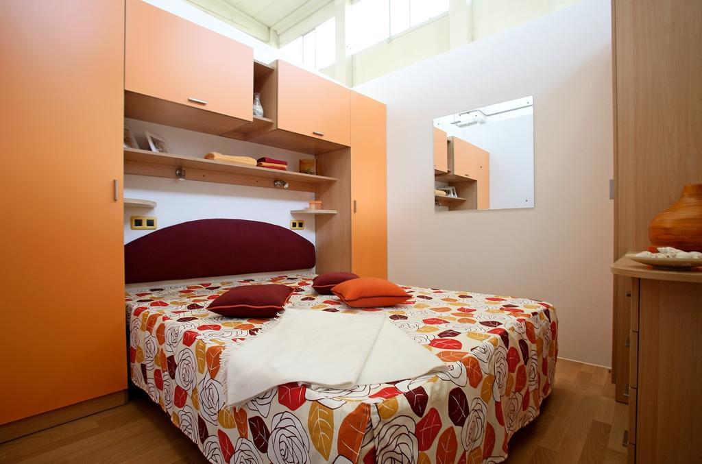 Le Esperidi Camping Ecoresort 마리나디비보나 객실 사진