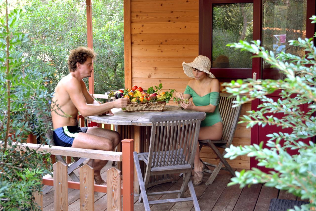 Le Esperidi Camping Ecoresort 마리나디비보나 외부 사진