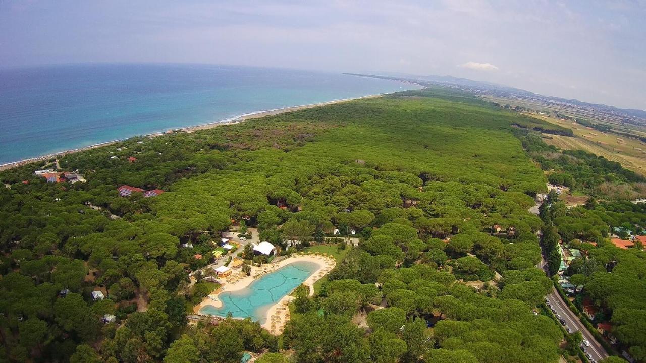 Le Esperidi Camping Ecoresort 마리나디비보나 외부 사진