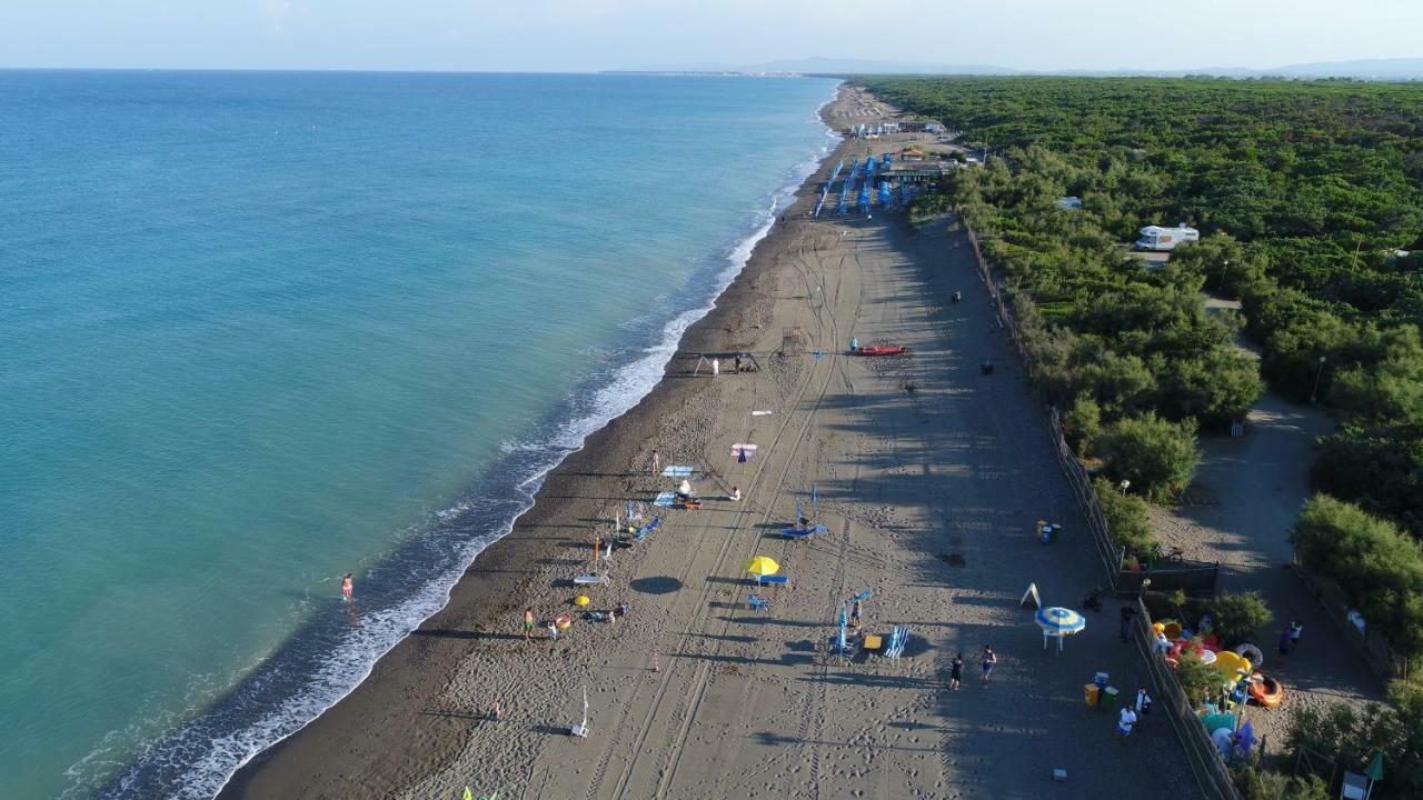 Le Esperidi Camping Ecoresort 마리나디비보나 외부 사진